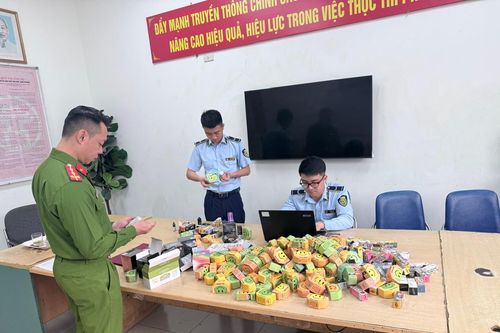 Hà Nội tịch thu hơn 1.684 bao thuốc lá nhập lậu