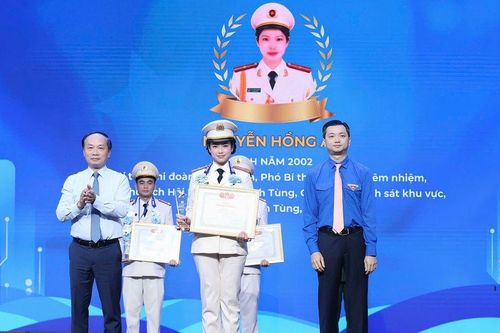 Nữ thiếu úy Công an Cà Mau được vinh danh 'Thanh niên sống đẹp' 2026