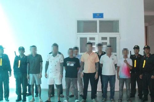 Bắt khẩn cấp 11 'đạo diễn, diễn viên' sản xuất các video clip bạo lực đăng lên MXH
