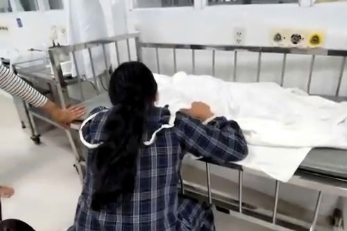 Công an niêm phong thuốc, làm rõ vụ bé 3 tuổi tử vong sau tiêm kháng sinh