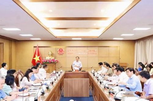 Giám sát toàn diện giáo dục phổ thông, tập trung tháo gỡ những điểm nghẽn