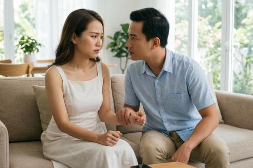Chồng đẹp trai, kiếm tiền giỏi, yêu chiều hết mức nhưng vợ vẫn muốn ly hôn vì một thói quen đáng sợ