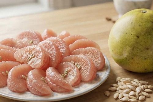 Hạt bưởi có tác dụng gì và có ăn được không?