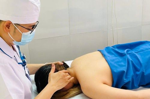 Áp lực công việc bủa vây, nhiều người đến bệnh viện giải tỏa căng thẳng