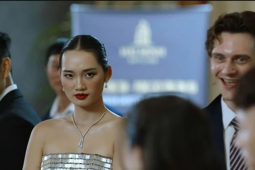 Phim giờ vàng VTV bỗng gây chú ý trở lại sau ồn ào của Hoa hậu Quỳnh Anh