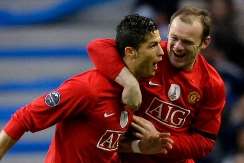 Rooney bóc trần Ronaldo