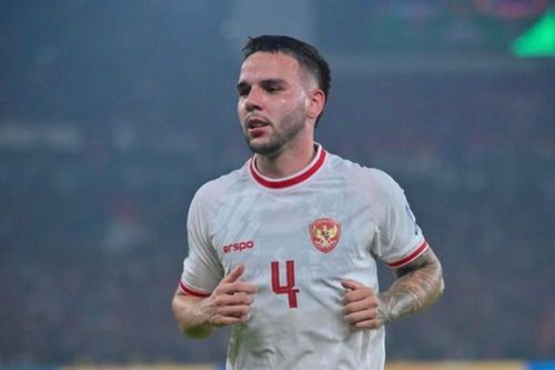 Cầu thủ Đông Nam Á đầu tiên ra sân ở Champions League