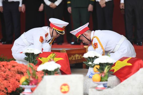 Thủ tướng ghi nhận đóng góp của nhà khoa học trong tìm hài cốt liệt sĩ