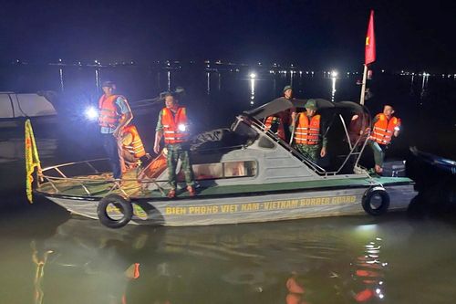 Tìm thấy người đàn ông mất tích do chìm thuyền trên phá Tam Giang