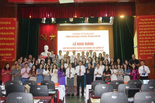 Nâng cao năng lực quản lý các ngành công nghiệp văn hóa cho đội ngũ cán bộ