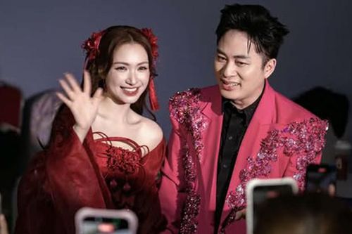 Live-Concert 'Bay về phía mặt trời' của ca sĩ Tùng Dương: Khi những thế hệ nghệ sĩ cùng kể câu chuyện âm nhạc Việt