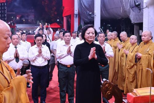 Cầu siêu cho anh linh 731 liệt sĩ trước giờ truy điệu, an táng