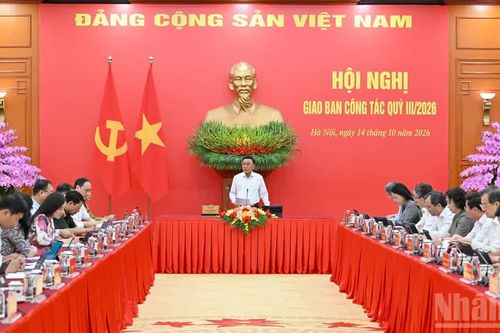 [Ảnh] Thường trực Ban Bí thư Trần Cẩm Tú chủ trì Hội nghị giao ban công tác với các Tỉnh ủy, Thành ủy, Đảng ủy, các ban Đảng