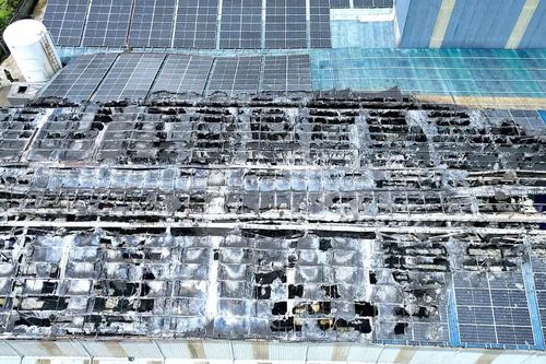 Dập tắt đám cháy lớn trong khu công nghiệp ở Cà Mau