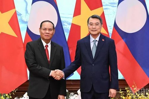 Việt Nam và Lào nỗ lực biến tinh thần 'gắn kết chiến lược' thành các công trình, dự án và lợi ích thiết thực