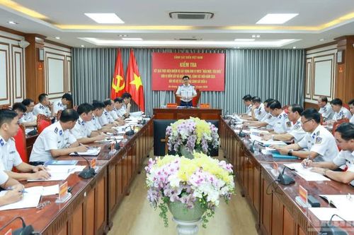 Kiểm tra xây dựng đơn vị điểm cấp Bộ Quốc phòng tại Bộ Tư lệnh Vùng Cảnh sát biển 4