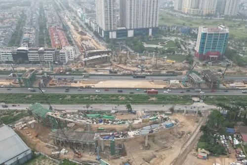 Nhiều dự án giao thông trọng điểm tại Hà Nội chậm tiến độ