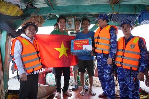 Hướng về cơ sở làm tốt chức năng đội quân công tác