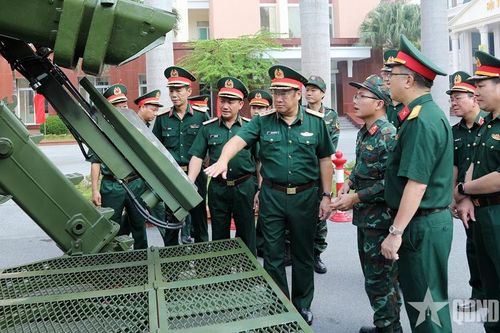 Khẩn trương hoàn thiện, nghiệm thu pháo tự hành PTH-152, PTH-130