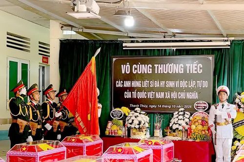 Tuyên Quang tiễn đưa 93 hài cốt liệt sĩ về Nghĩa trang Liệt sĩ Quốc gia Vị Xuyên