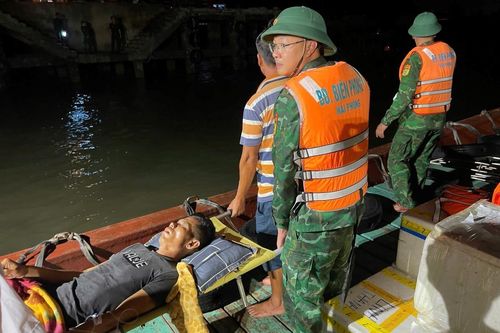 Kịp thời đưa thuyền viên bị vỡ ruột thừa từ đảo Bạch Long Vĩ vào đất liền cấp cứu