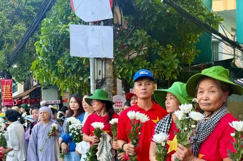 Nghẹn lòng tiễn đưa 731 hài cốt liệt sĩ: Hành trình trở về sau những năm tháng nằm lại