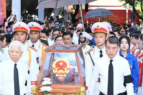 Lãnh đạo Đảng, Nhà nước cùng toàn thể Nhân dân tiễn đưa 731 liệt sĩ về Nghĩa trang TP.HCM