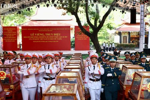Lễ viếng, truy điệu và an táng hài cốt liệt sĩ được quy tập tại Công viên Lê Thị Riêng