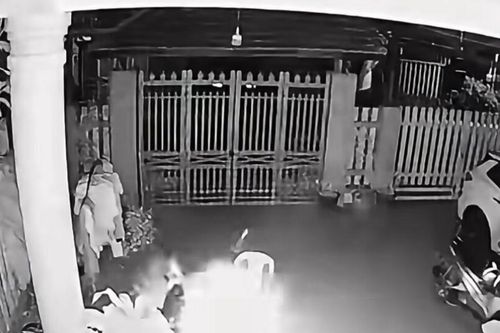 Thói quen nguy hiểm khi sạc xe điện qua đêm