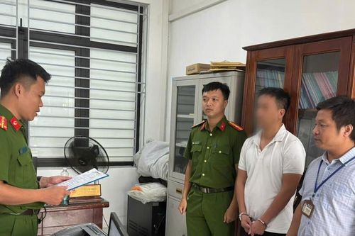Dùng chiêu kinh doanh sim số đẹp, chiếm đoạt hơn 1,3 tỷ đồng