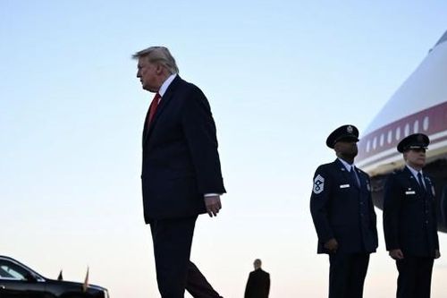 Ông Trump nói sẽ 'giải quyết' Houthi sau cuộc bầu cử giữa nhiệm kỳ tại Mỹ