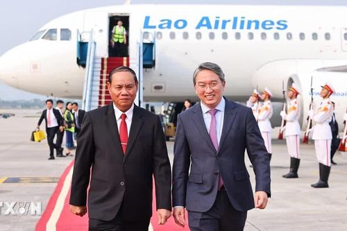 Thường trực Ban Bí thư Đảng Nhân dân Cách mạng Lào thăm chính thức Việt Nam