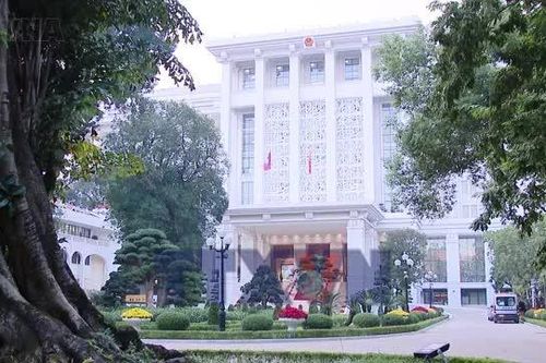 Việt Nam-Lào đẩy nhanh các dự án kết nối giao thông, năng lượng