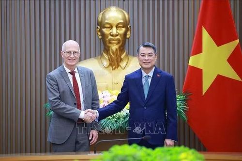 Thủ tướng Lê Minh Hưng tiếp Thị trưởng Hamburg (Đức)
