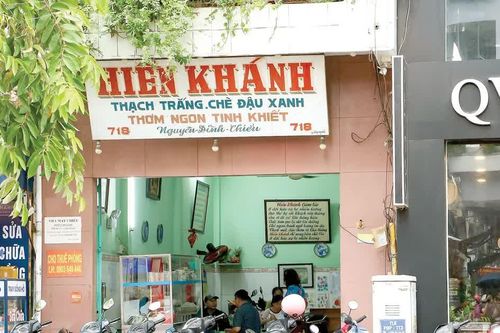 Giữ ký ức phố thị bằng hương vị xưa