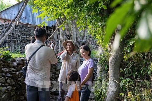 Khám phá Đồi Cổ Thạch hoang sơ, bình dị tại tỉnh Đắk Lắk