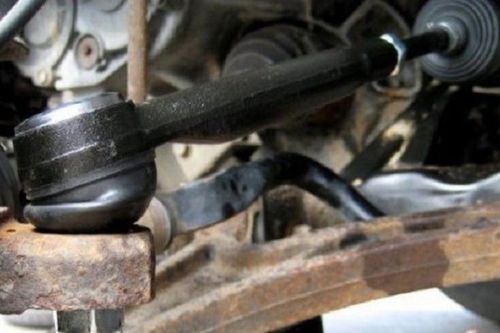 Gầm ô tô phát tiếng kêu, xử lý thế nào?