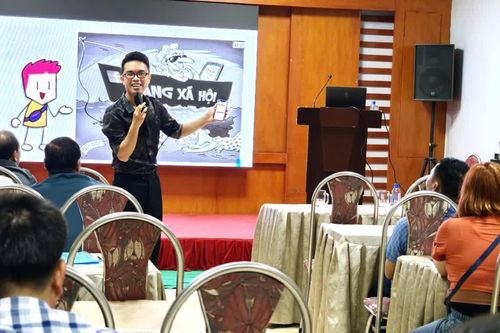 Hướng dẫn các HTX vùng đồng bào dân tộc thiểu số tham gia “chợ sản phẩm trực tuyến”