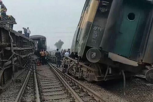 Pakistan: Tàu hỏa trật bánh, ít nhất 5 người thiệt mạng