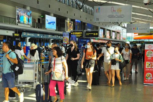 Sân bay quốc tế Đà Nẵng đón, trả gần 13,5 triệu lượt khách trong 9 tháng năm 2026