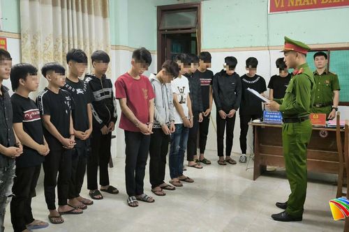 Khởi tố 9 bị can gây rối trật tự công cộng