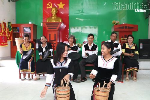Giữ nhịp mã la, chingkok