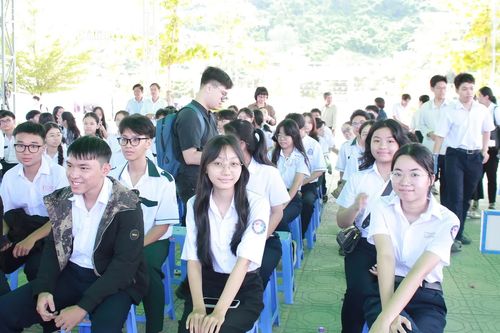 Khánh Hòa bồi dưỡng 135 học sinh tham dự kỳ thi học sinh giỏi quốc gia