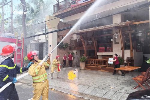 Thực tập phương án chữa cháy tại Khách sạn Seasing
