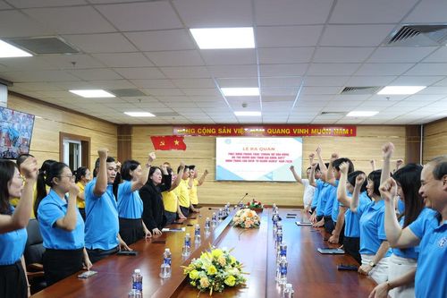 Lâm Đồng ra quân cao điểm vận động người dân tham gia BHXH, BHYT