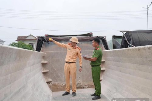 Cao điểm tổng kiểm soát, xử lý vi phạm các phương tiện chở hàng