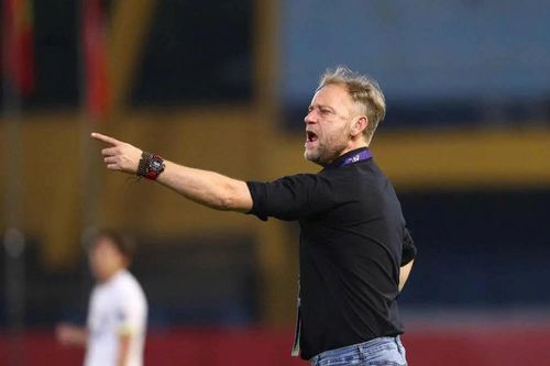 CLB Công an Hà Nội để lộ nhiều vấn đề sau trận thua Kashima Antlers