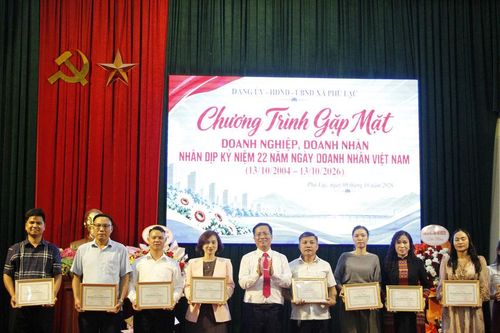 Thái Nguyên: Núi Pháo hỗ trợ 1,2 tỷ đồng, đồng hành cùng Phú Lạc xây dựng Nông thôn mới
