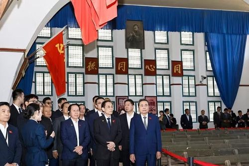Chủ tịch Quốc hội Trần Thanh Mẫn thăm di tích lịch sử cách mạng tại tỉnh Thiểm Tây, Trung Quốc