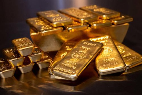 Giá vàng giao ngay giảm nhẹ trước loạt dữ liệu kinh tế sắp công bố